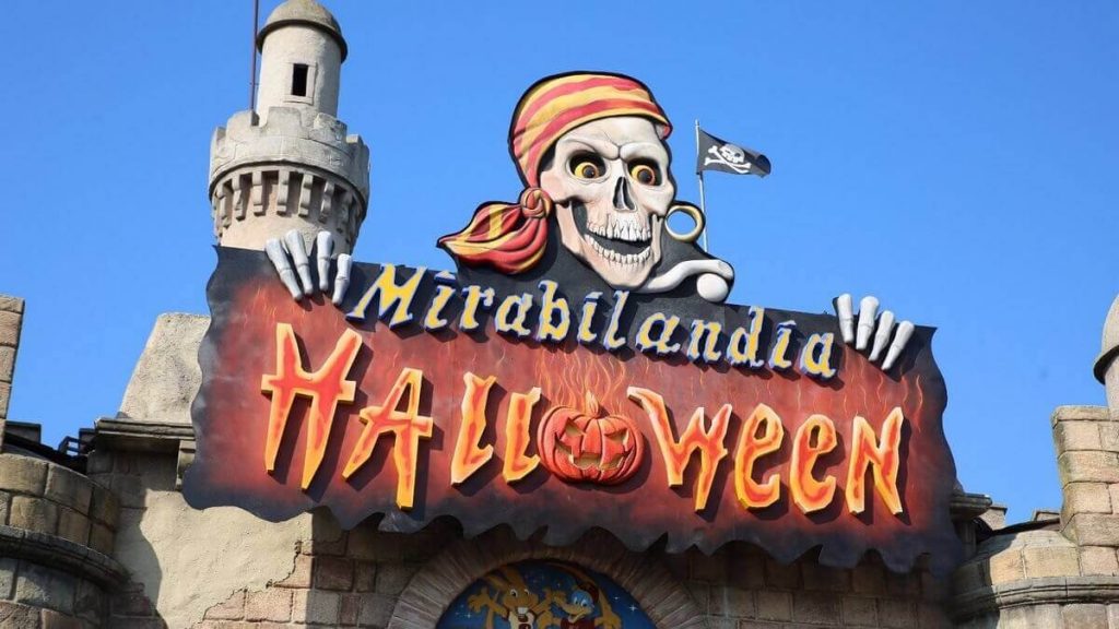 Ingresso di Mirabilandia tematizzato per Halloween
